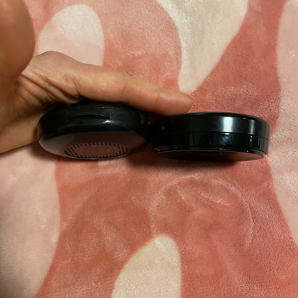 MAC Powder Compact Bundle - Picture 4 of 13